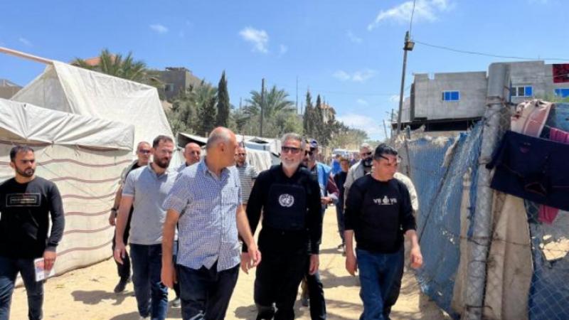 مهند هادي يزور غزة لأول مرة منذ توليه منصبه
