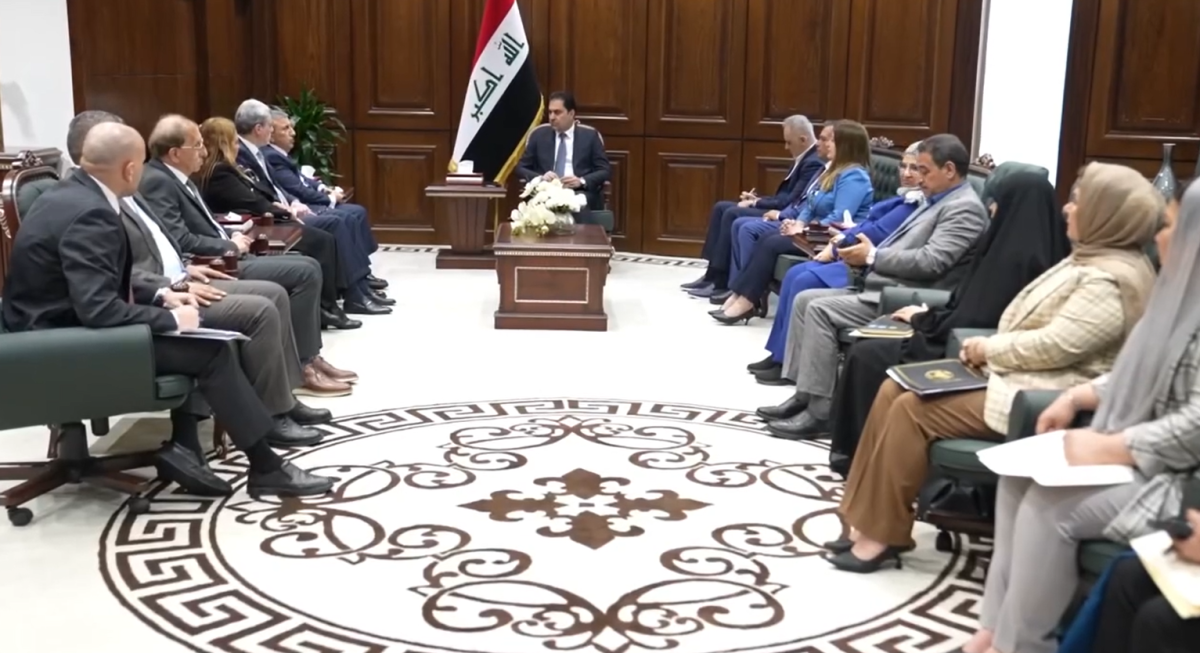 رئيس مجلس النواب العراقي بالإنابة يلتقي وفد عمل الأعيان