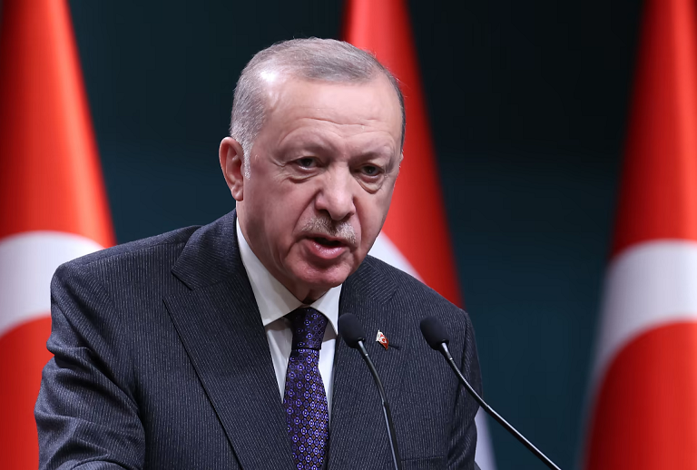 أردوغان: يجب وقف اسرائيل عند حدها قبل أن تطمع بالأناضول