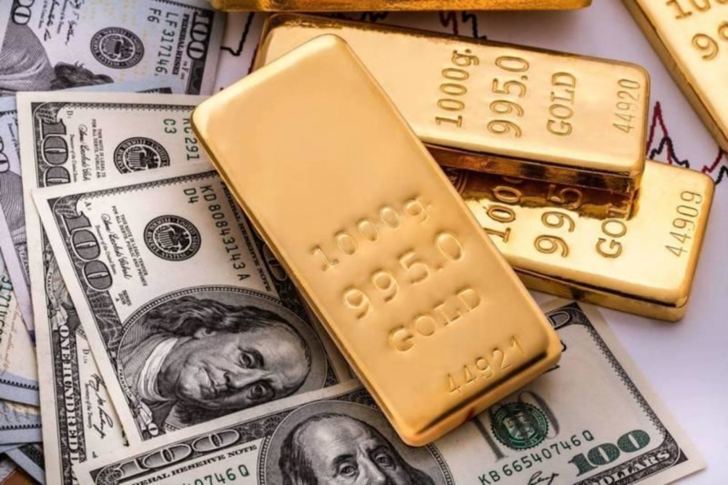 تراجع الذهب في ظل ارتفاع الدولار