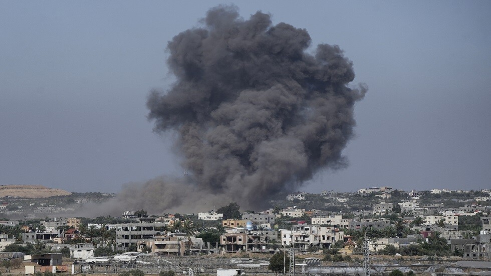 قتلى وجرحى بقصف إسرائيلي شمال مدينة غزة وانفجارات في النصيرات ورفح