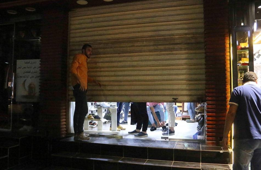 مصر تطبق إغلاق المحلات عند الـ 10 مساءً.. ابتداءً من اليوم