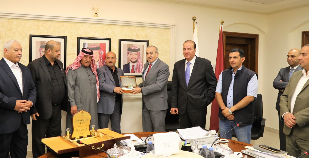 أبو السمن يستقبل ممثلين لمجلس محافظة الطفيلة وبلديتها ومؤسسة الإعمار
