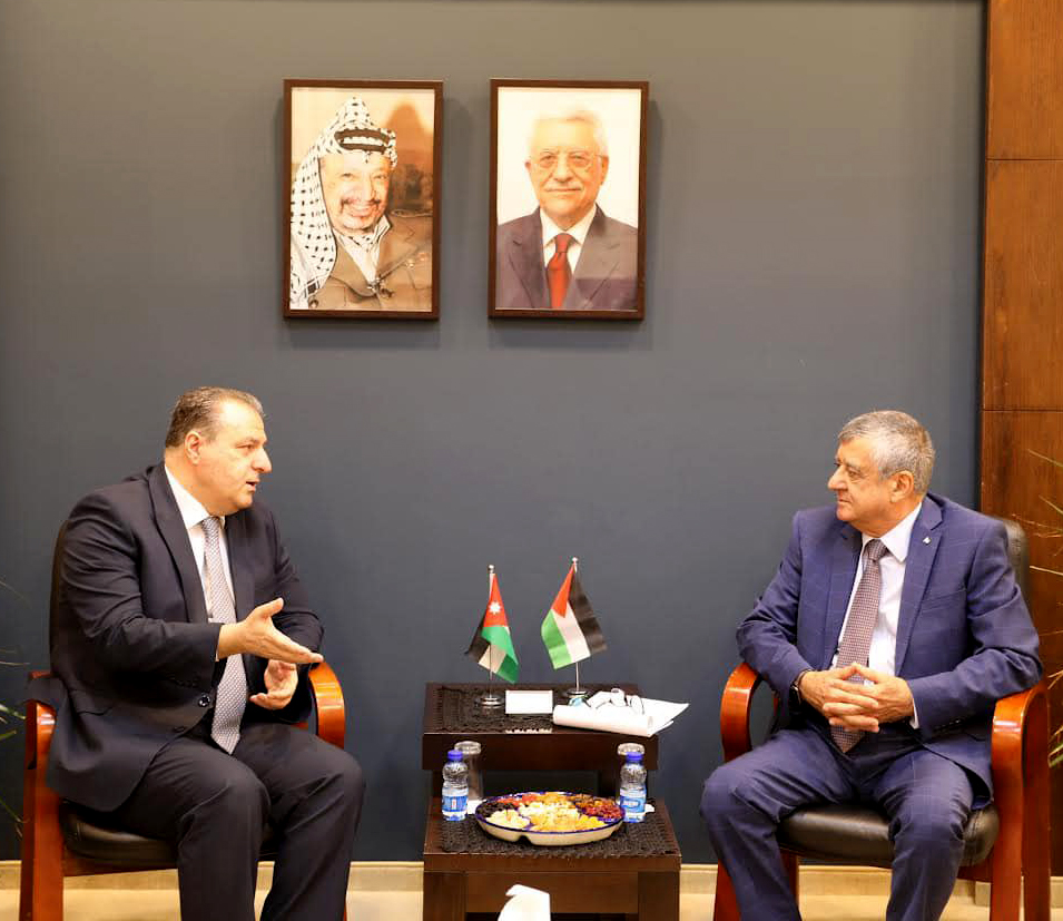 وزير الأشغال الفلسطيني يثمن جهود الإغاثة الأردنية في غزة والضفة الغربية