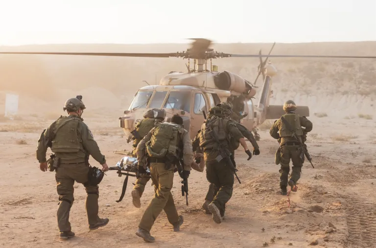إصابة 13 جنديا من إسرائيليا بمعارك بغزة خلال 24 ساعة