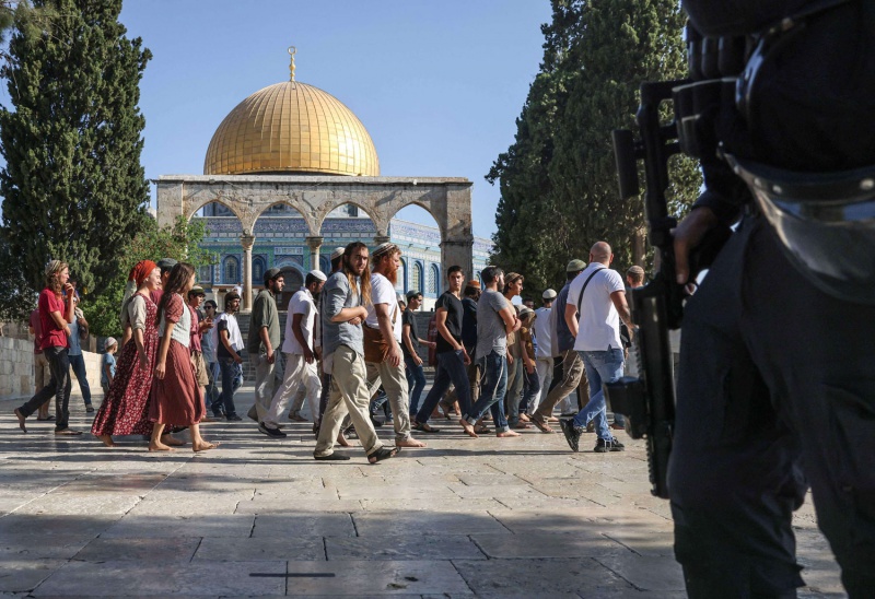 مئات المتطرفين يقتحمون الأقصى في سادس أيام عيد العرش اليهودي