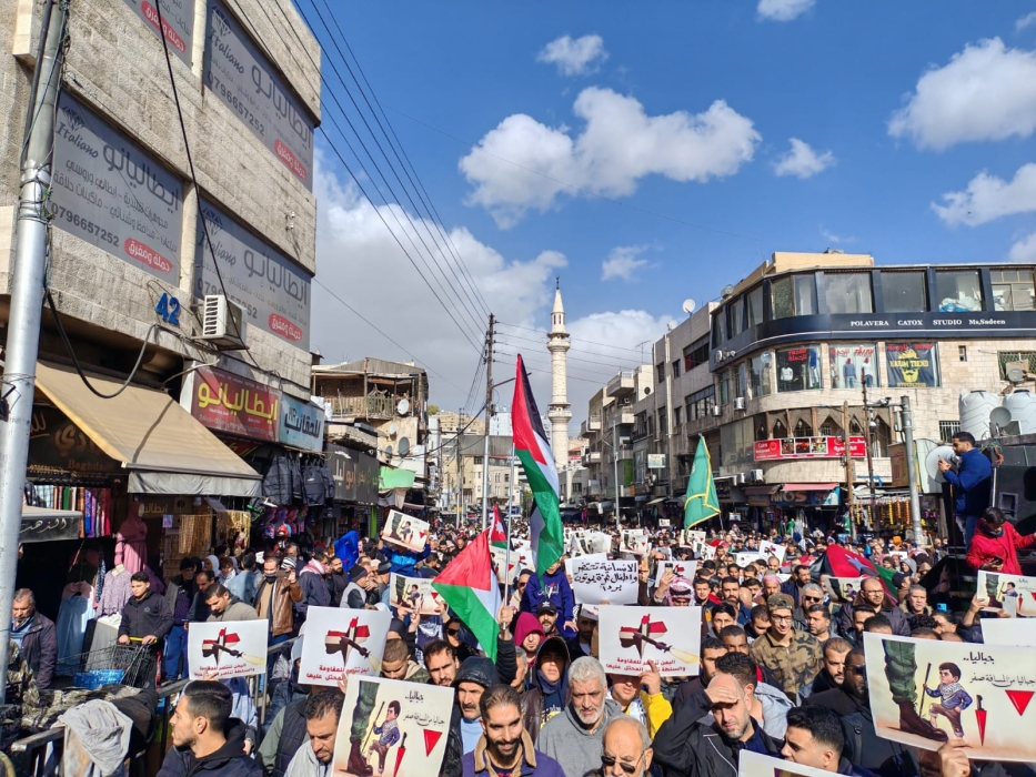 مسيرات حاشدة بالمحافظات تنديدا بحرب الابادة الاسرائيلية واشادة بدعم اليمن