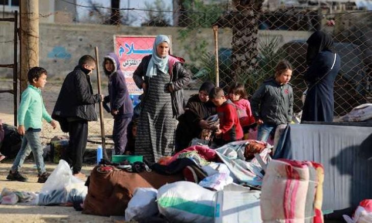 شهيد وعدد من المصابين برصاص الاحتلال في شارع صلاح الدين وسط قطاع غزة (فيديو)