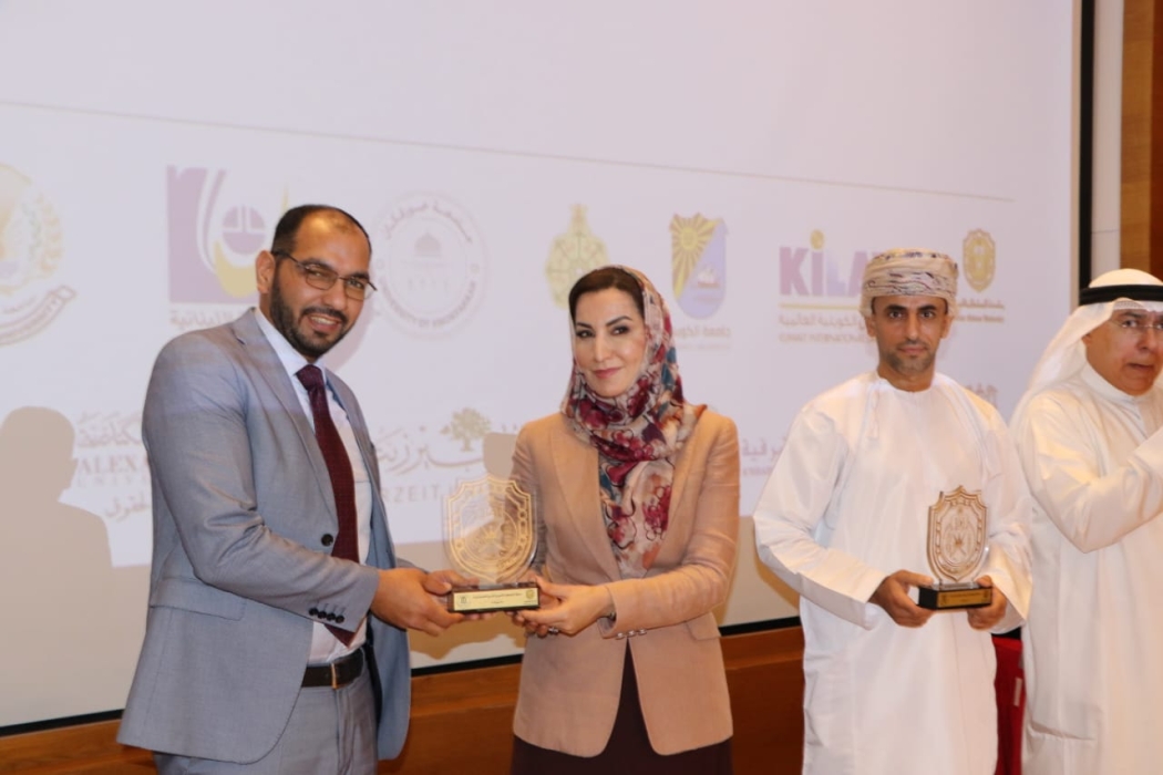 الجامعة الأردنية تشارك في تحكيم مسابقة المحكمة الصورية العربية
