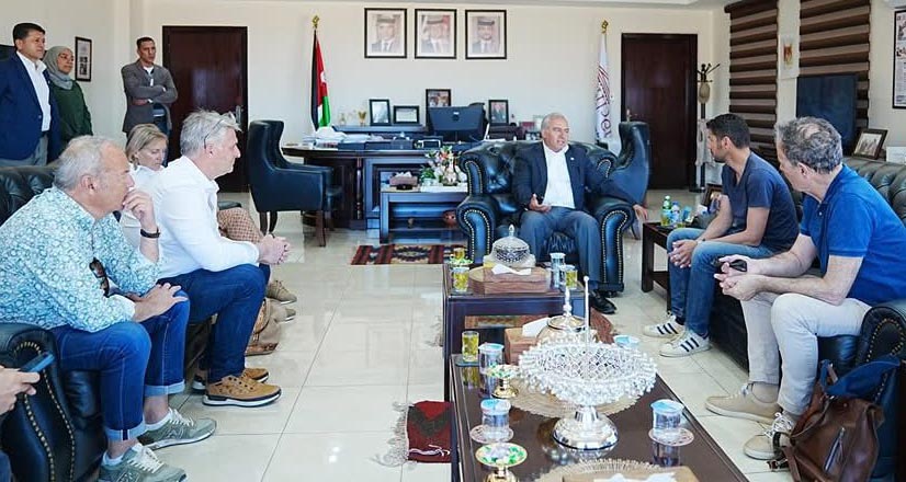رئيس مفوضي إقليم البترا يؤكد أهمية التعاون السياحي مع الدول الأوروبية