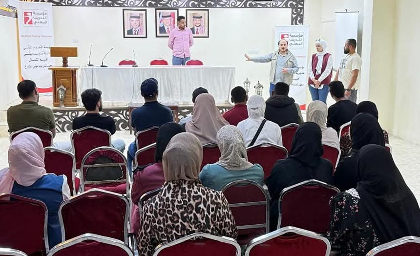 بدء فاعليات الدورات التدريبية الزراعية في معهد مهني المشارع