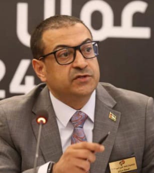 طارق الزعبي يتلقي دعوة لحضور تصفيات الرجال والسيدات المؤهلة لبطولة العالم للفرق 2026 في لندن