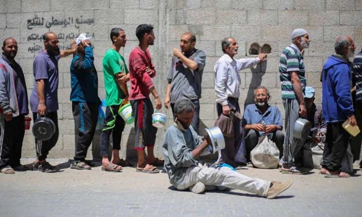 “يوم العمال العالمي”.. البطالة في غزة وصلت الثلثين والضفة تعاني الإغلاقات