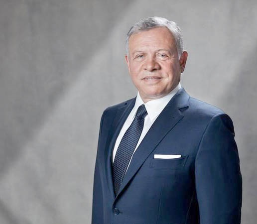 الملك يهنئ العمال بعيدهم