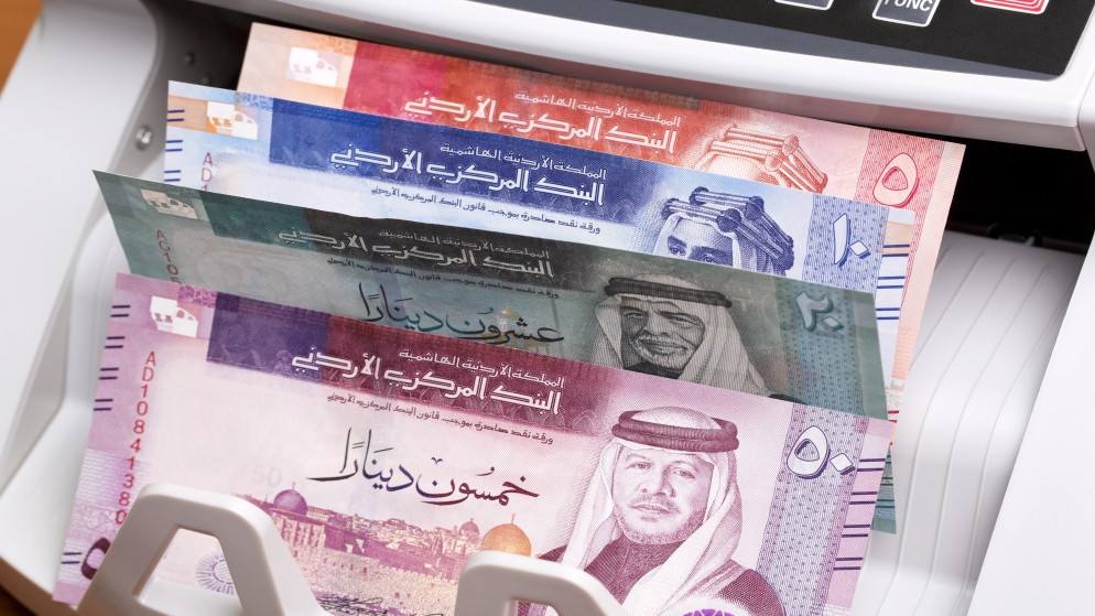 تحصيلات الحكومة من ضريبة الدخل تنخفض 5.4 في أول شهرين من 2025
