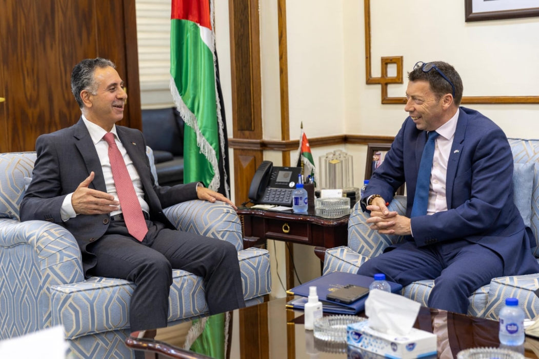 لقاء يبحث تعزيز التعاون الاقتصادي مع المملكة المتحدة