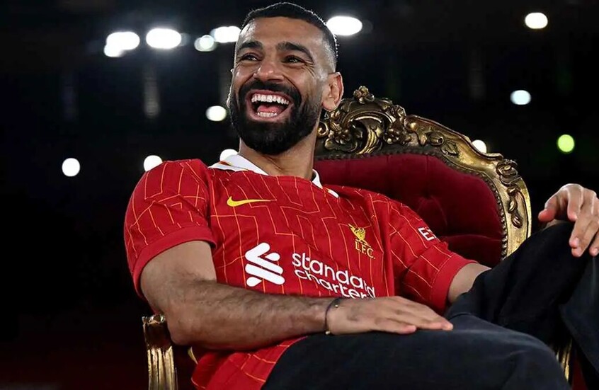 محمد صلاح يفاجئ الجميع ويفضل ميسي على نفسه