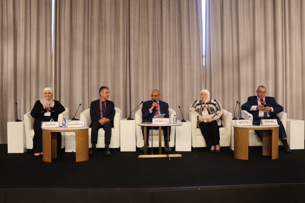 مؤتمرون يدعون إلى تعزيز القيادة التربوية وتفعيل برامج إعداد المعلمين وتنميتهم