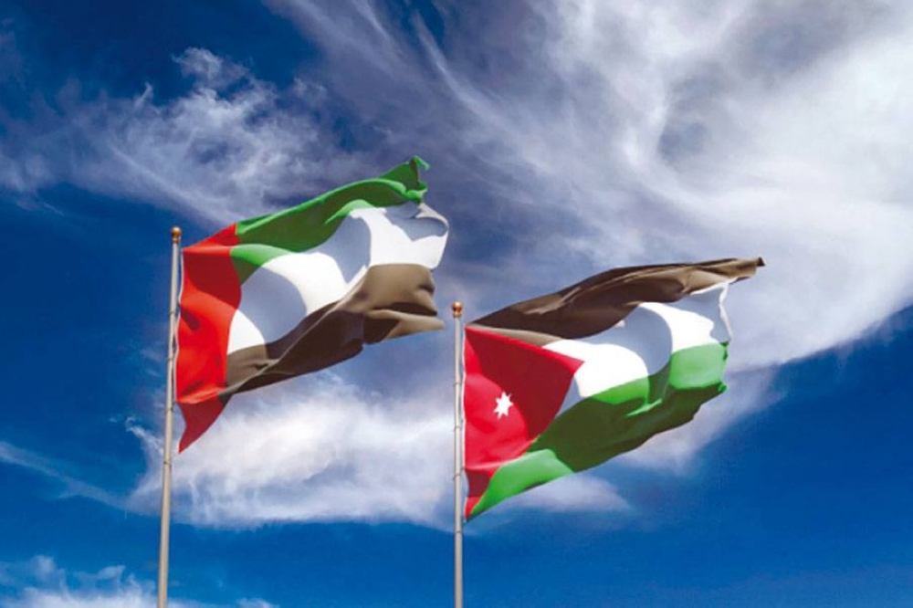 وزير الخارجية يلتقي نظيره الإماراتي