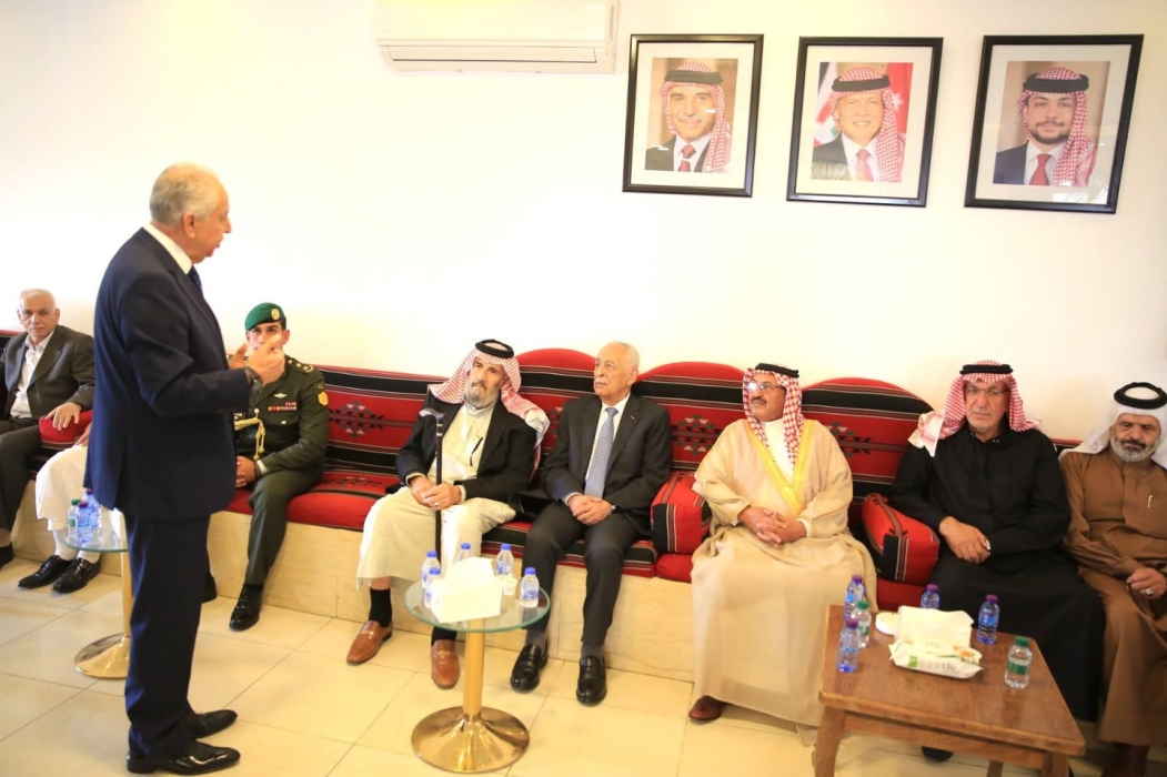 مندوبا عن الملك وولي العهد...العيسوي يعزي عشائر الحنيطي