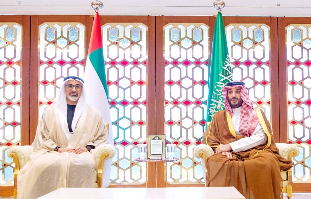 ولي العهد السعودي يلتقي ولي عهد أبوظبي ويستعرض معه العلاقات الثنائية