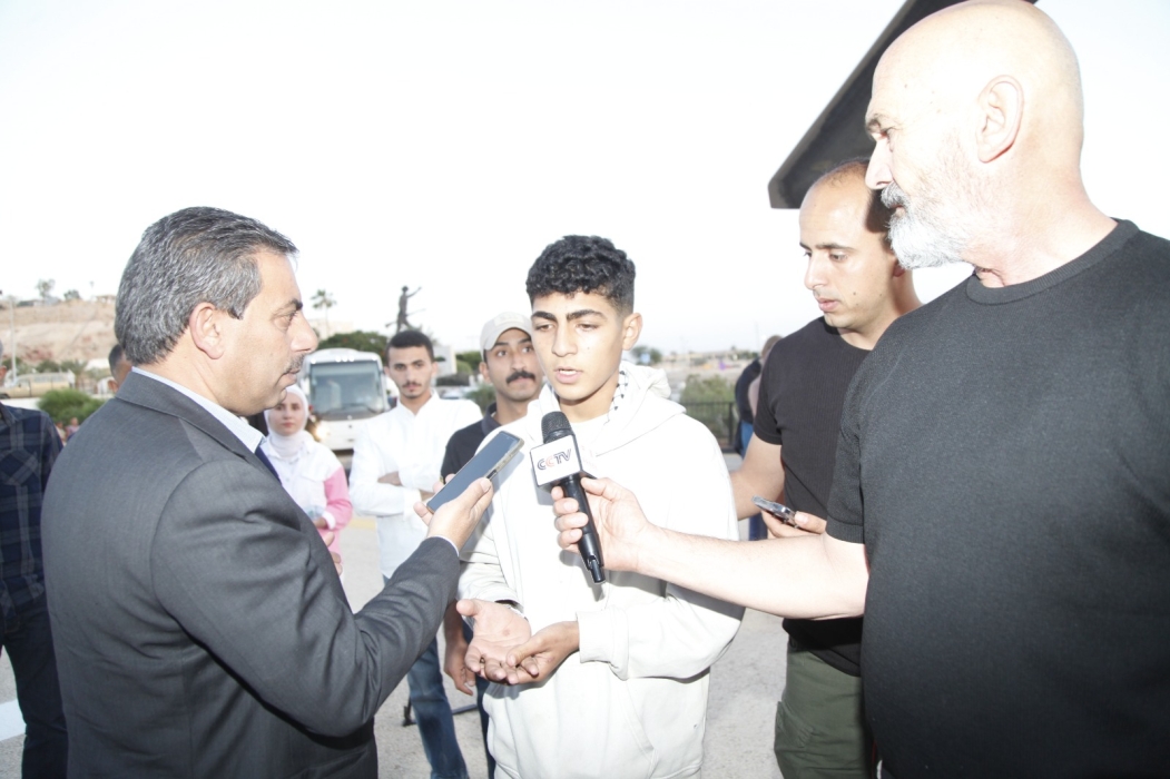 جسر الملك حسين بوابة أمل وبهجة للغزيين نحو الشفاء