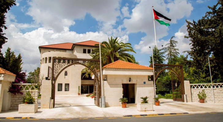 مجلس الوزراء يقرّر تعيين شادي المجالي رئيساً لمجلس مفوَّضي العقبة ونقل ياسر النسور أميناً عامَّاً لهيئة الخدمة والإدارة العامَّة