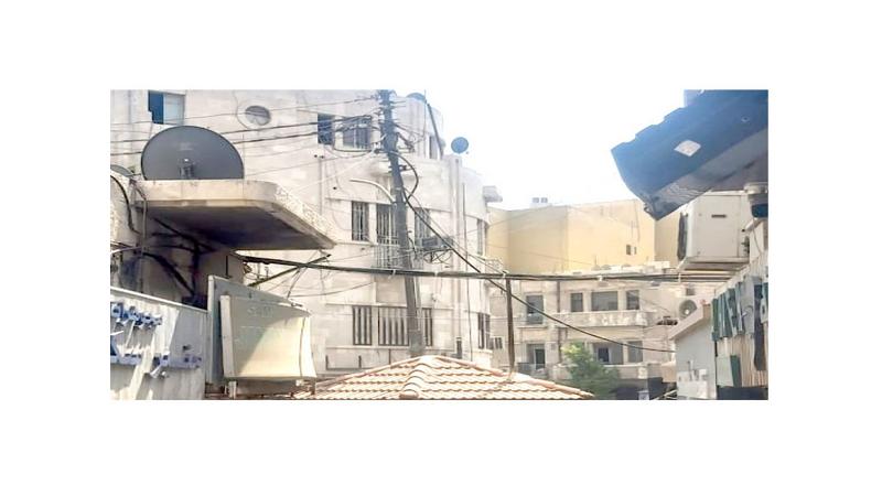 الشبكات الكهربائية المهترئة في وسط البلد خطر يهدد السلامة العامة