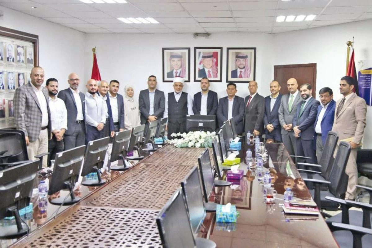 وزير الأوقاف يؤكد أهمية دور بعثة الحج الإعلامية