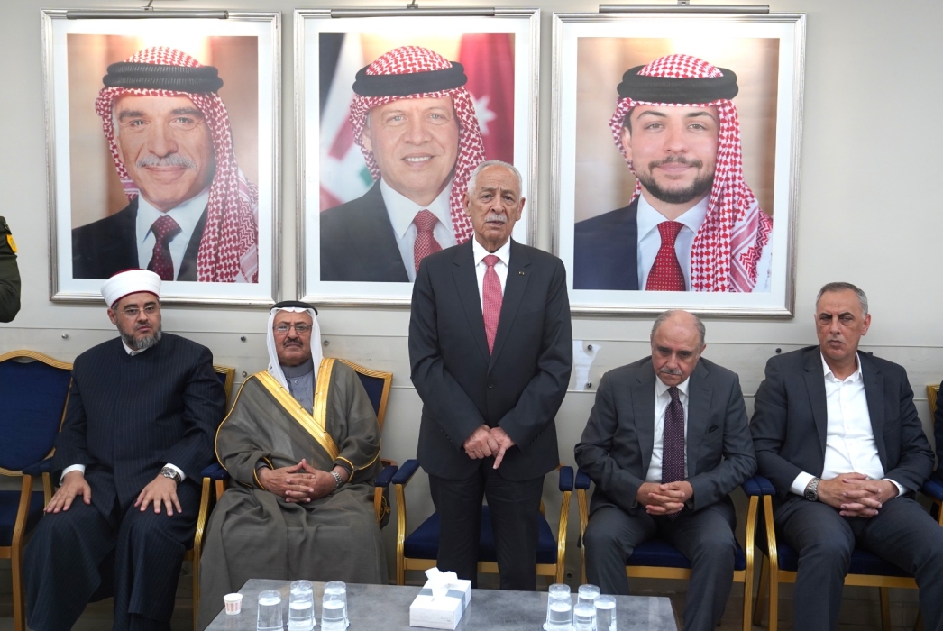 مندوبا عن الملك وولي العهد...العيسوي يعزي عشيرتي الخريشا والمجالي