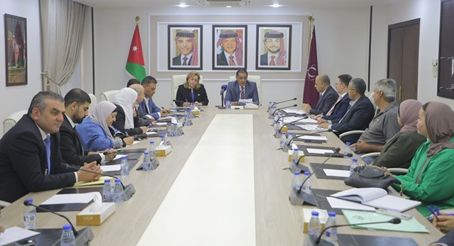 الإدارية النيابية تناقش أسس الاستقطاب والتعيين بالوظائف الحكومية