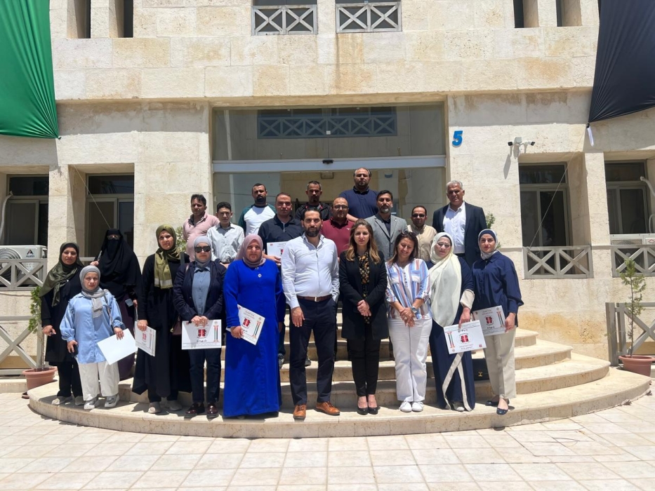 اختتام المرحلة الثانية من دورة بناء القدرات الرقمية للموظف الحكومي في مركز إعداد القيادات الشبابية