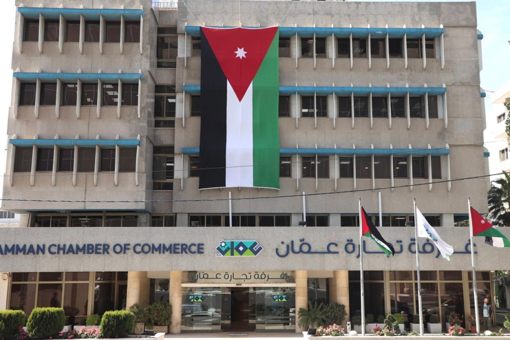 قطاع التجارة والخدمات ... ازدهار ونمو متواصل في ظل الاستقلال