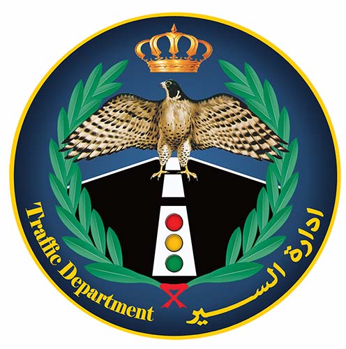 إدارة السير تدعو لإزالة الملصقات والإضافات الاحتفالية عن المركبات