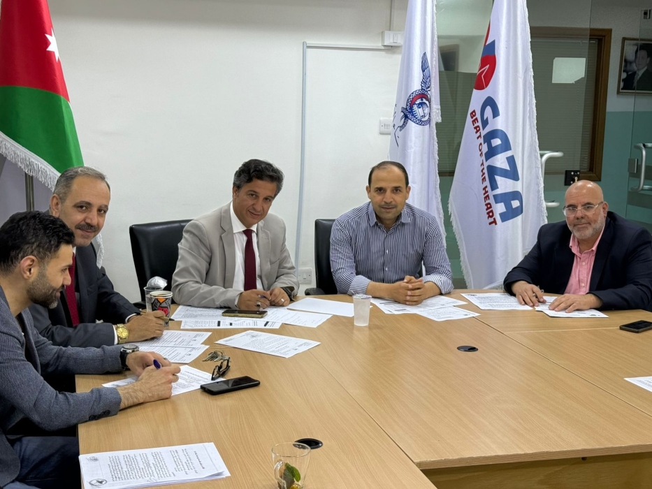 لجنة أطباء من أجل القدس تدرس دعم مشاريع إعادة إعمار القطاع الصحي في غزة