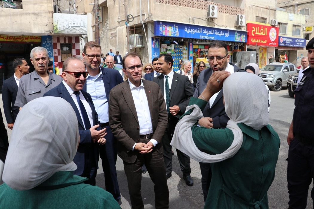 مدير عام الشؤون الفلسطينية يلتقي وزير خارجية النرويج