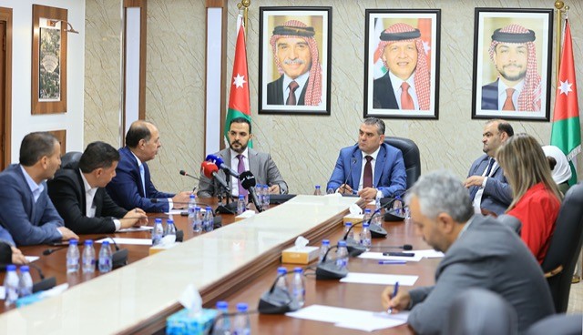 الشباب النيابية توصي بإدراج مساق الثقافة الحزبية في الجامعات والكليات