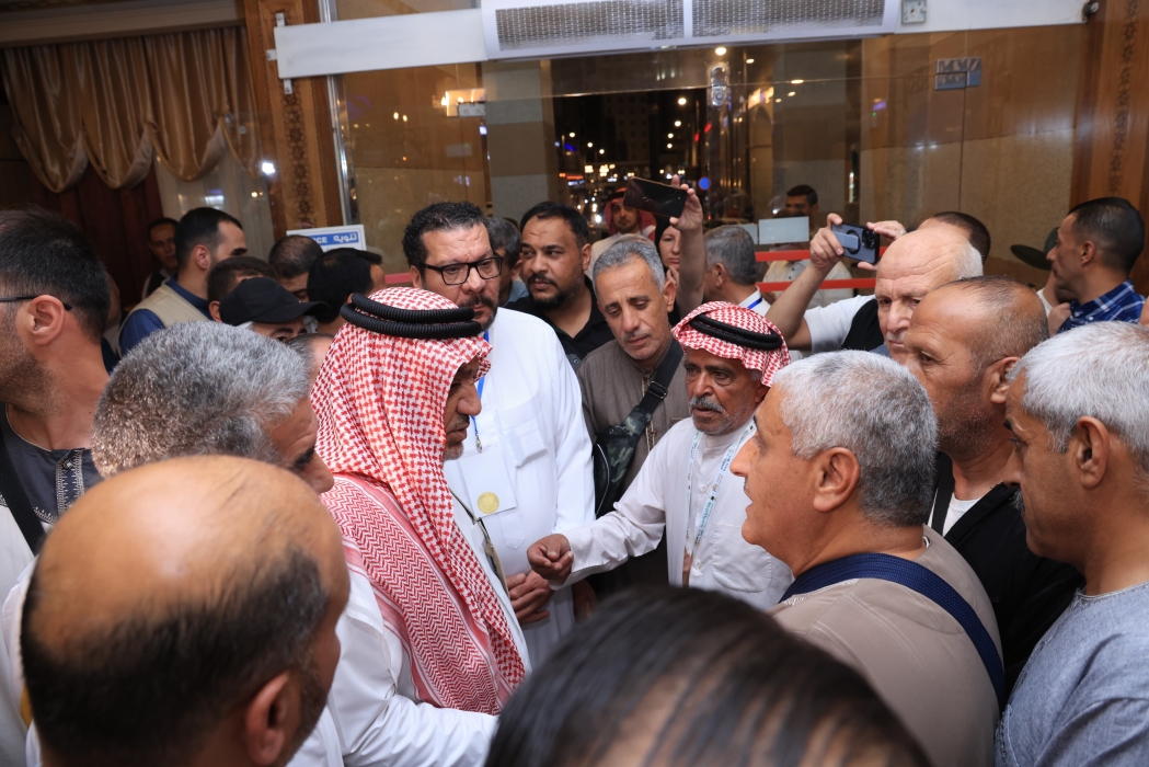 وزير الأوقاف يتفقد الحجاج الأردنيين في المدينة المنورة
