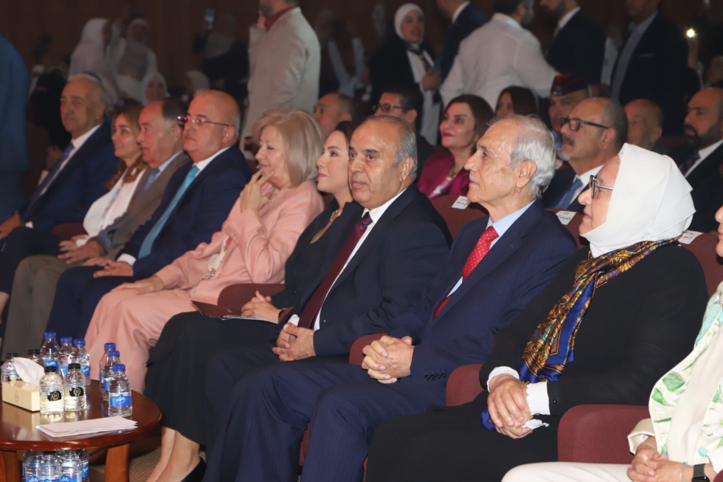 مندوباً عن الملكة رانيا..الدكتور محافظة يكرّم الفائزين بجوائز التّميُّز التّربويّ لدورة 20242025