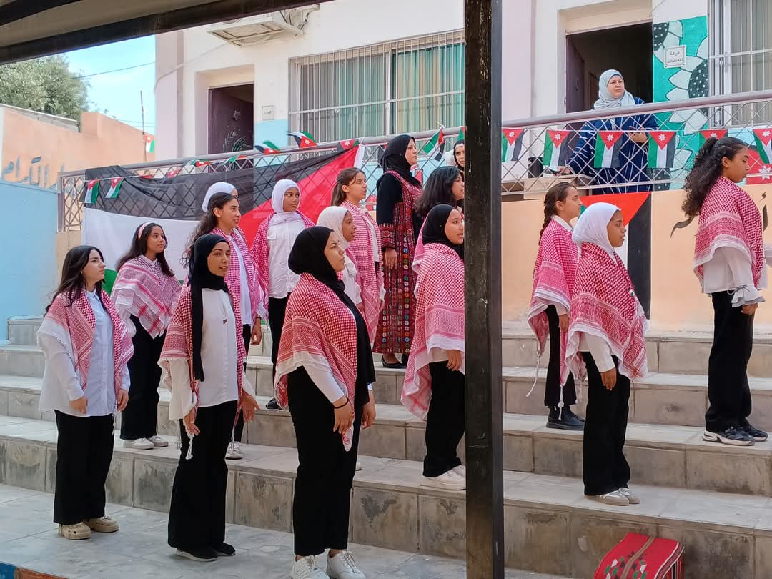 فاعليات رسمية وشعبية تواصل احتفالاتها بعيد الاستقلال الـ79