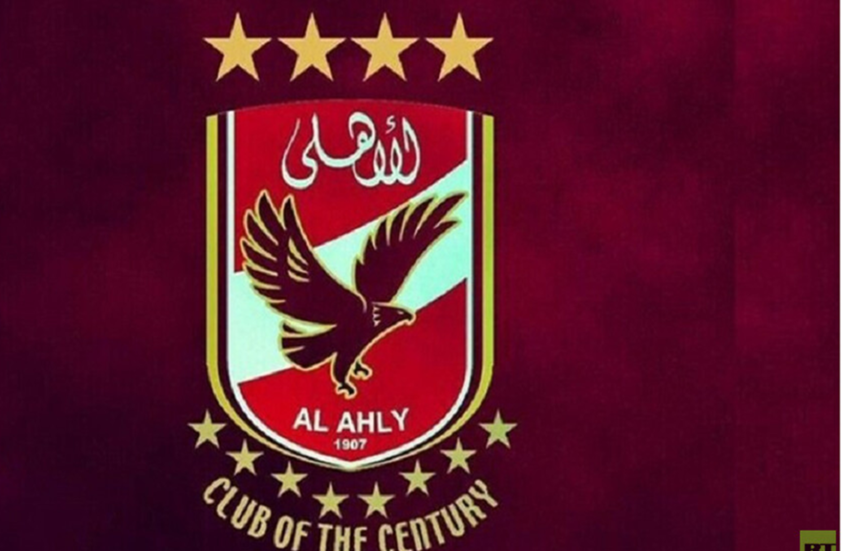 الأهلي المصري يواصل التجديد.. خامس لاعب يرحل رسميا عن الفريق قبل مونديال الأندية