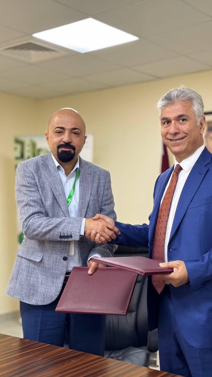 الكلية الجامعية الوطنية للتكنولوجيا توقع مذكرة تفاهم وتعاون مع جمعية آفاق لدعم الطالب المحتاج والمتعثر
