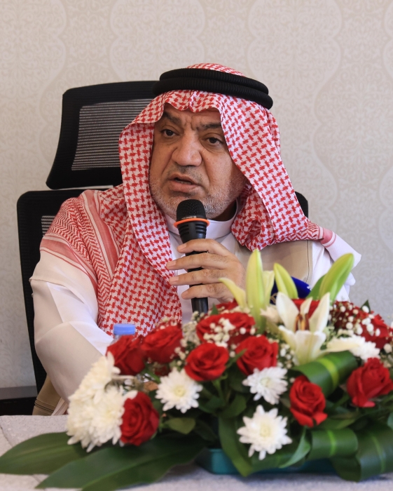 وزير الأوقاف يكرم اعضاء البعثتين الصحية والإعلامية