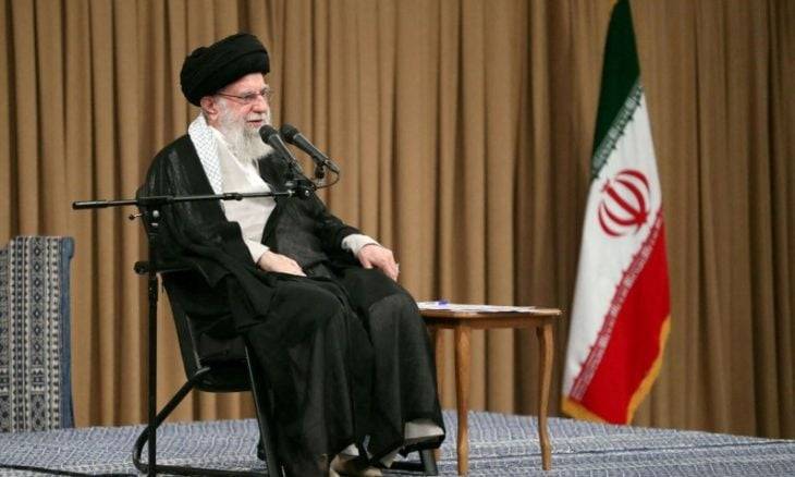 المرشد الأعلى الإيراني يتوعد إسرائيل بمواجهة “عقاب شديد” ردا على الهجوم