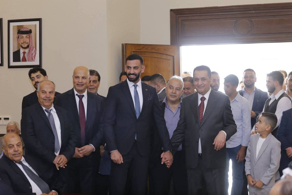 الركيبات وابو شريحة نسايب .. العين معالي الصرايرة طلب والدكتور العلمـي أعطى..