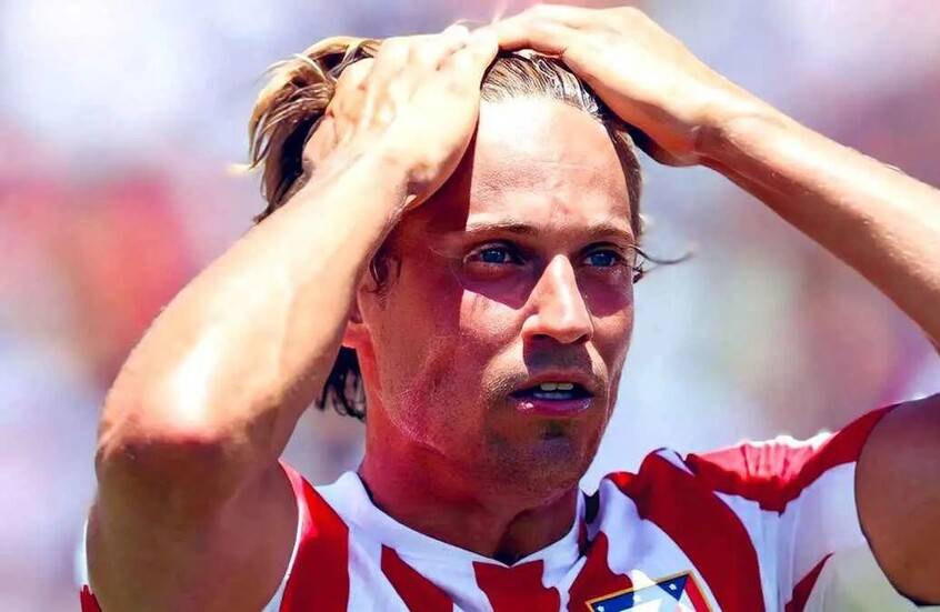 نجم أتلتيكو مدريد معبرا عن غضبه في مونديال الأندية