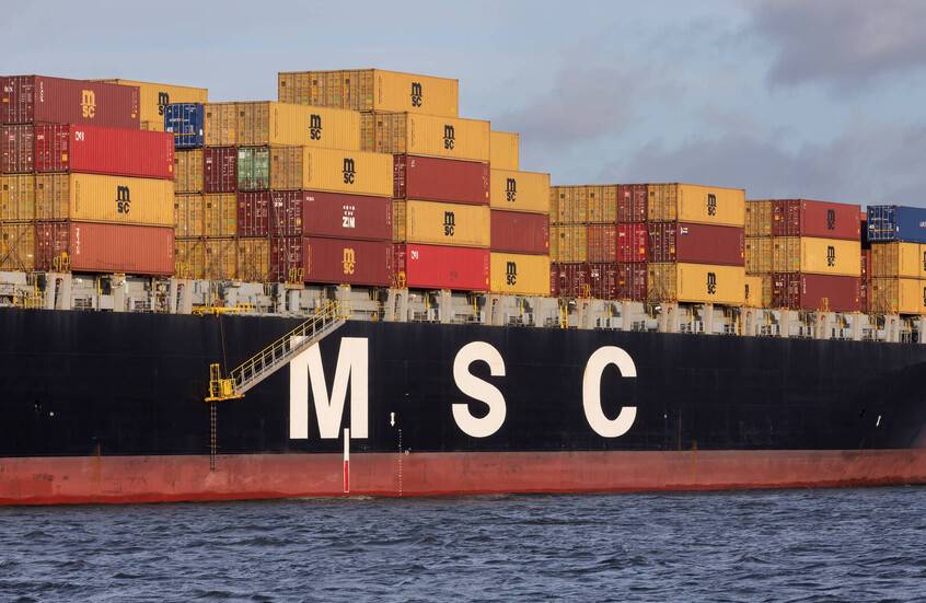 اتحاد الغرف التجارية العربية: الحرب تهدد سلاسل الإمداد العالمية في منطقة تجارية حيوية