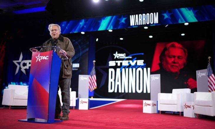 “عقل ترامب” السابق يحذر الرئيس الأمريكي ويهاجم نتنياهو: بحق الجحيم ..من أنت؟