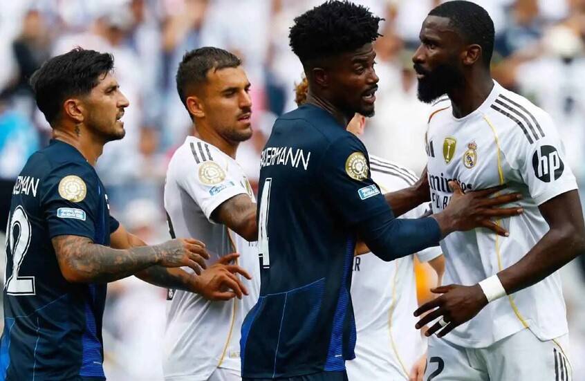 بعد وصفه بالقذر.. نجم ريال مدريد في مرمى العنصرية من قبل لاعب باتشوكا
