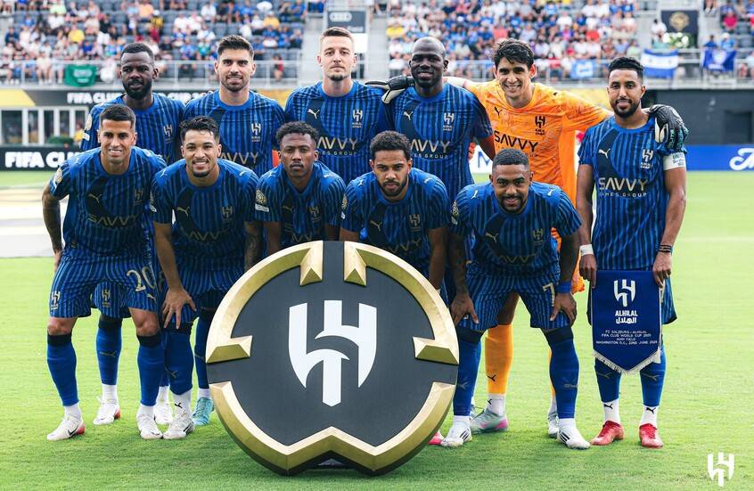 أول حارس عربي يحصد أول جائزة في كأس العالم للأندية (صورة)